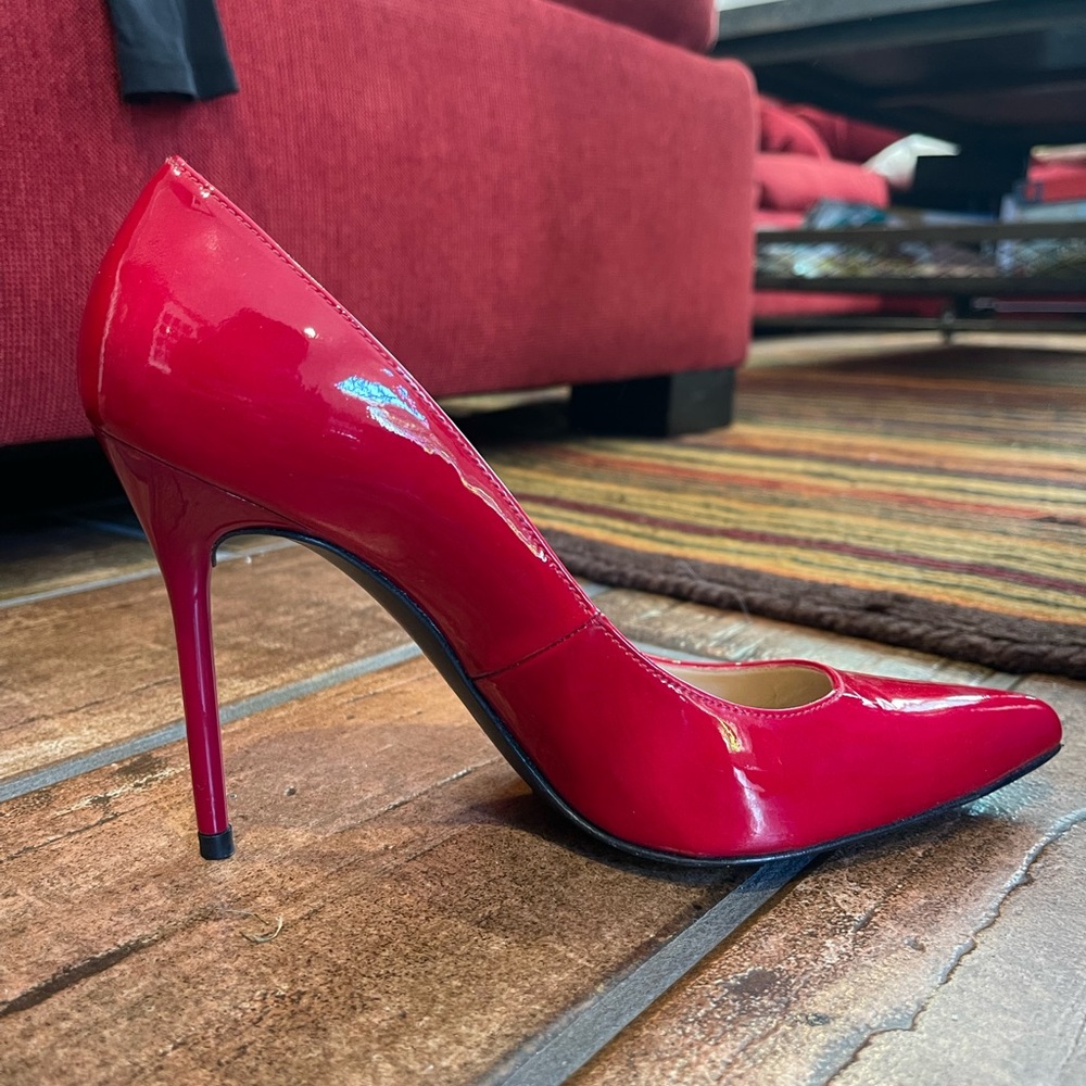 Stuart Weitzman Red Pumps